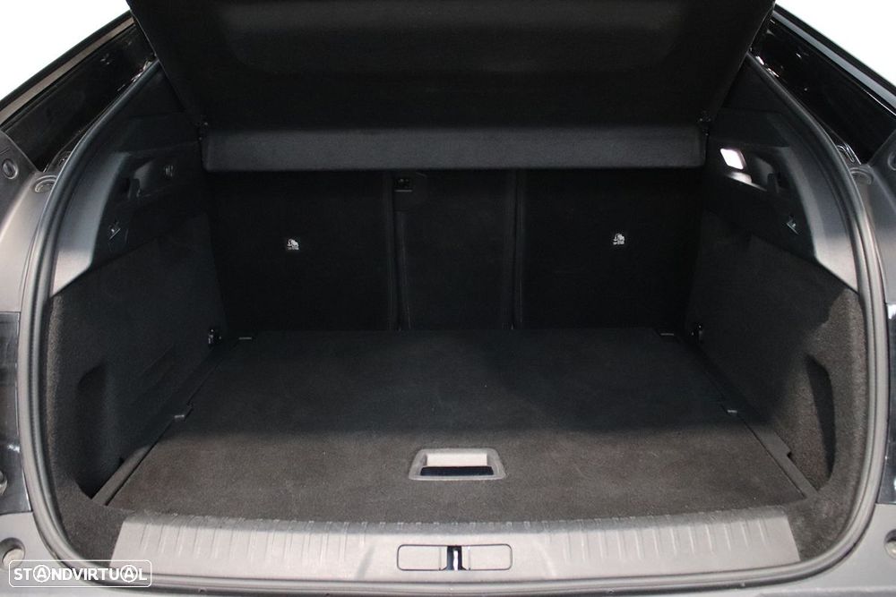Peugeot 3008 1.2 Hybrid Allure e-DCS6 - 24