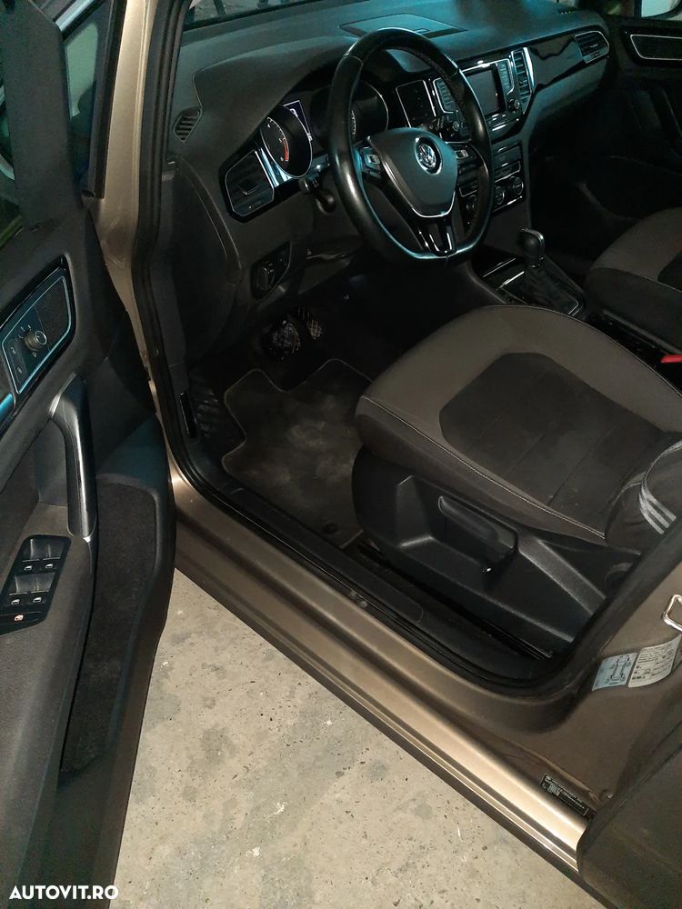 Volkswagen Golf 2.0 TDI BlueMotion Technology DSG Edition - 10