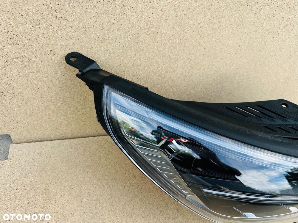 LAMPA PRAWA HYUNDAI i30 III LIFT FULL LED BDB EU G4921-64040 - 2