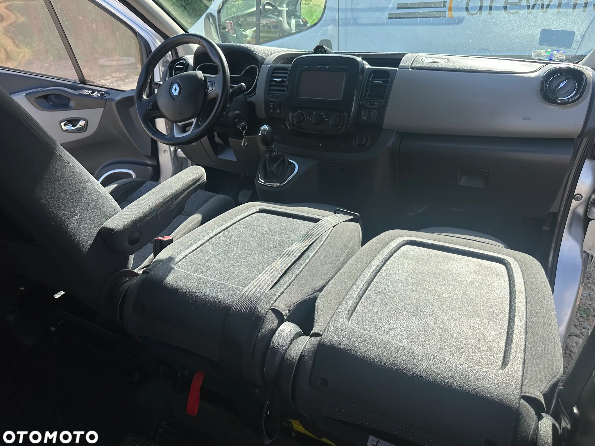 Renault Trafic - 32