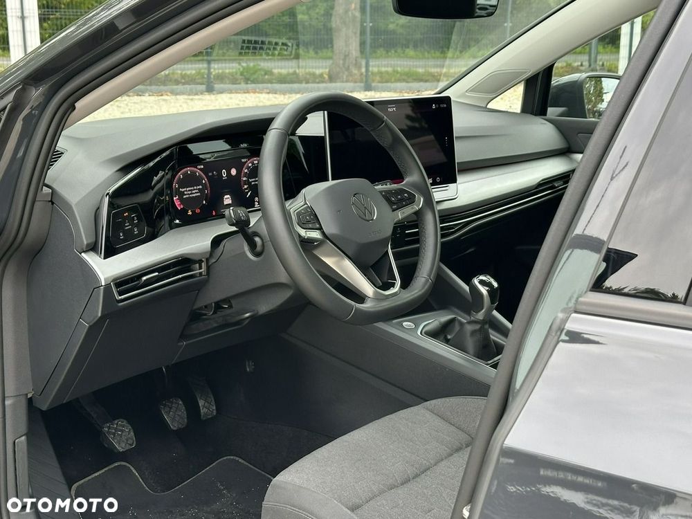 Volkswagen Golf - 10