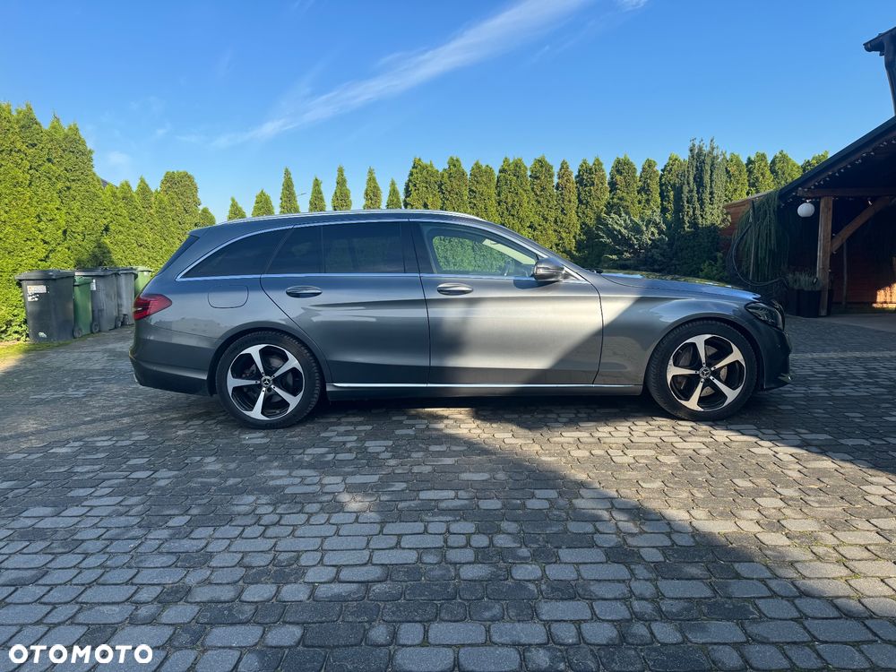 Mercedes-Benz Klasa C 300 e 9G-TRONIC - 8