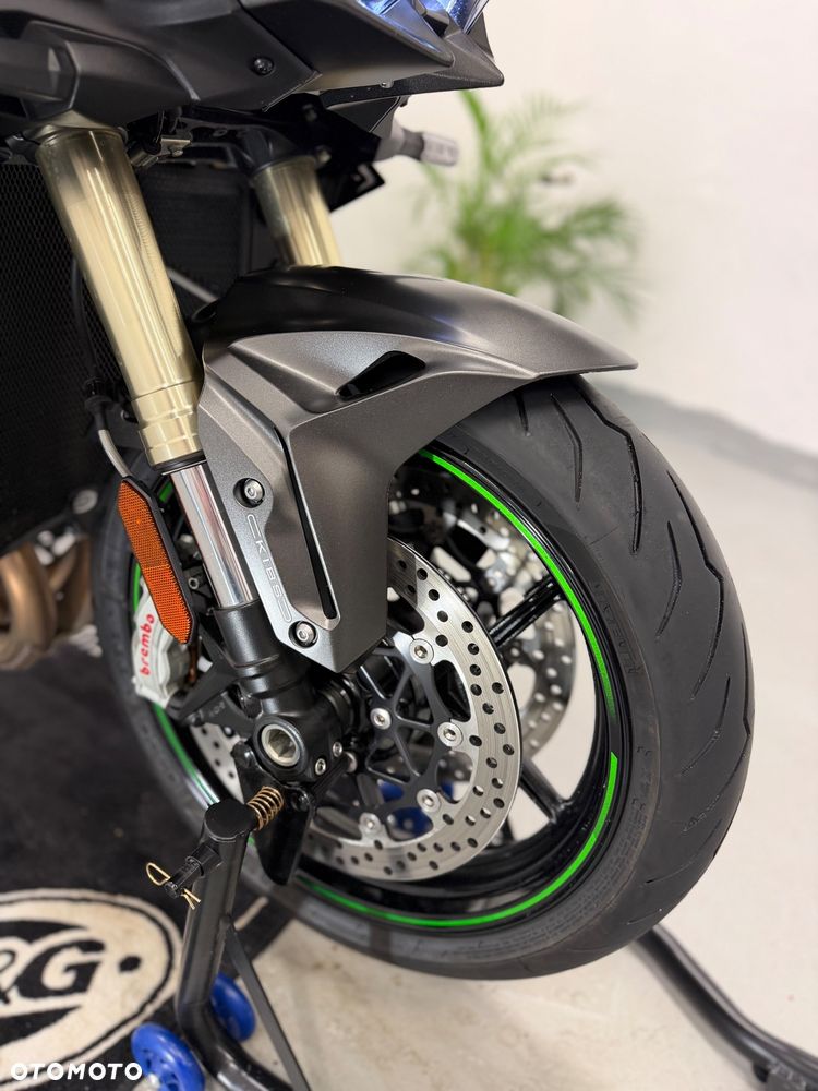 Kawasaki H2 - 9