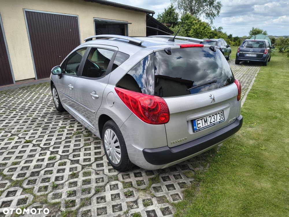 Peugeot 207 - 6