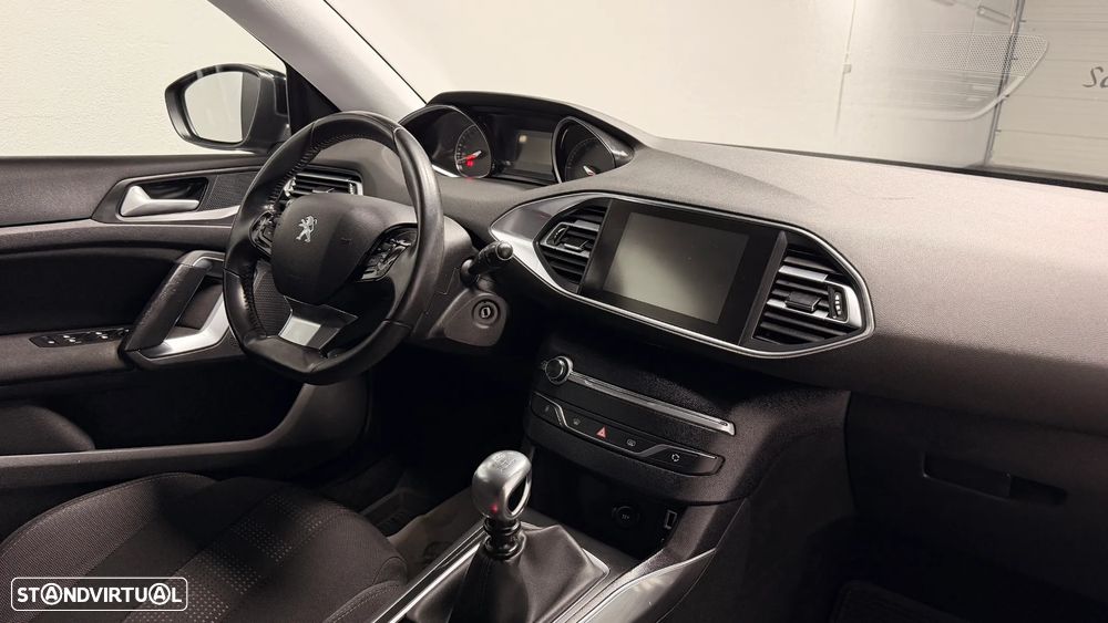 Peugeot 308 PureTech 130 Stop & Start Allure - 25