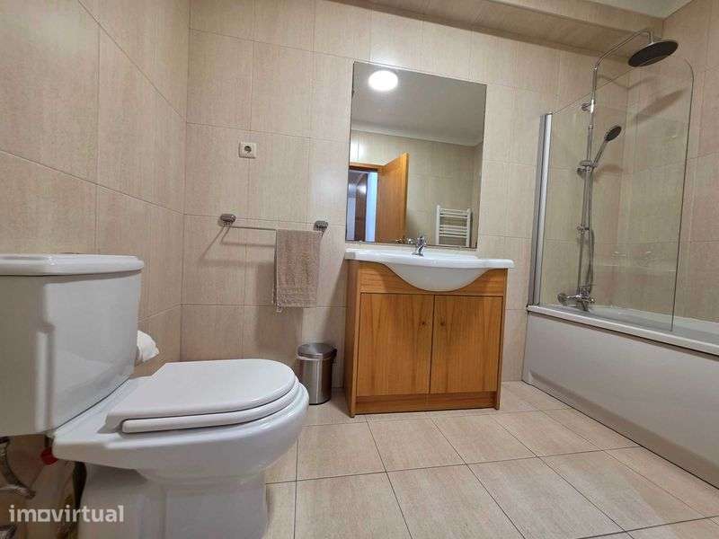 T3 Espaçoso c/ Garagem para 2 Viaturas – São Vítor, Braga - Grande imagem: 5/12