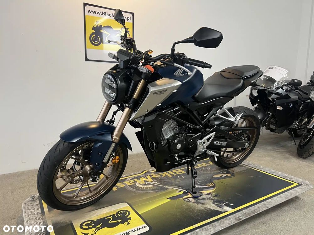 Honda CB - 4