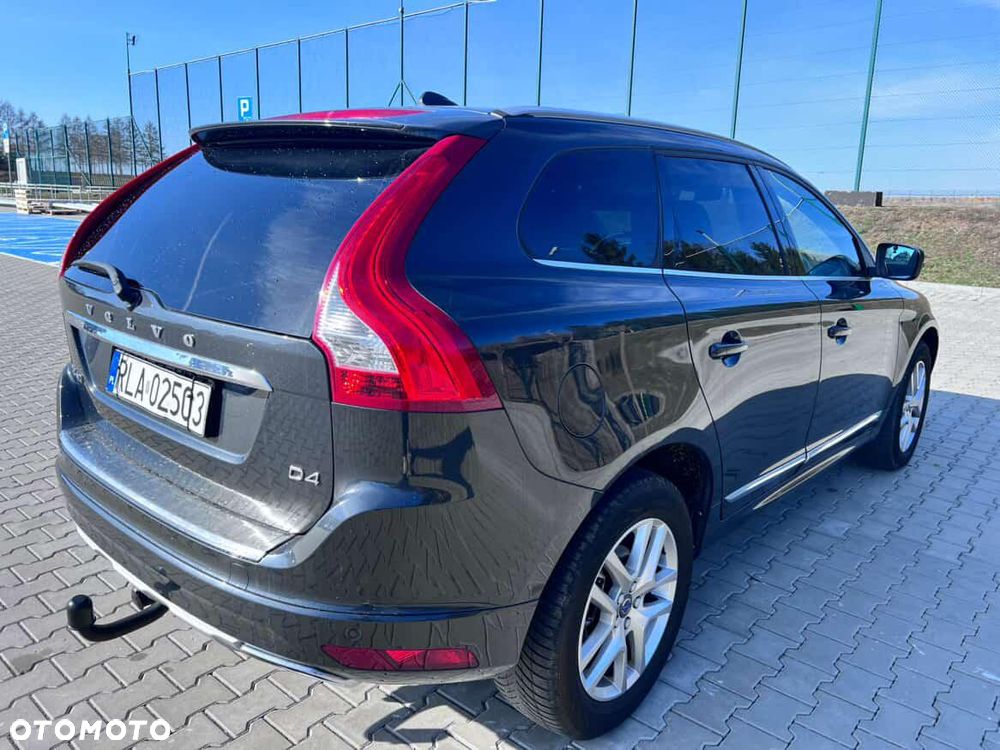 Volvo XC 60 D4 Geartronic Momentum - 17