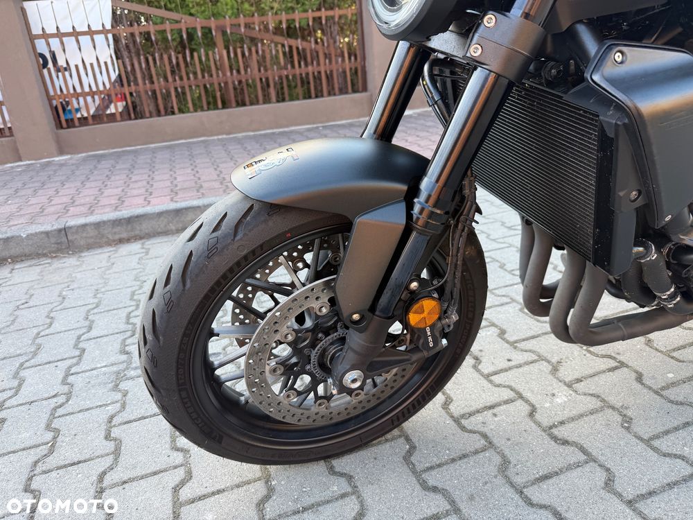 Honda CB - 22
