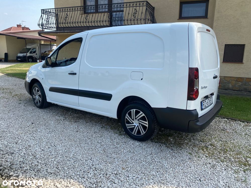 Citroën BERLINGO 1.6 HDI, MAX długi, 3-osobowy, klimatyzacja, zakupiony w salonie w Rzeszowie Bezwypadkowy serwisowany - 35