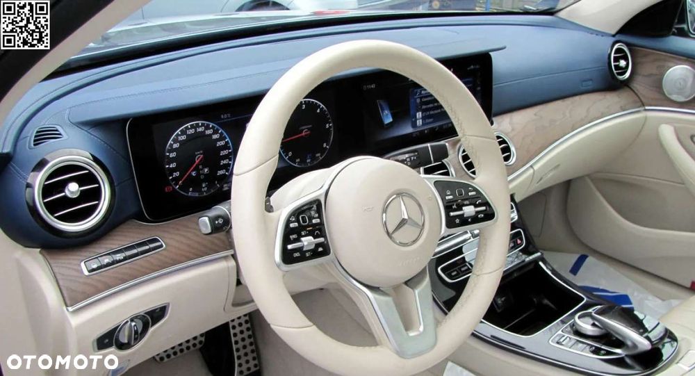 Mercedes-Benz Klasa E - 9