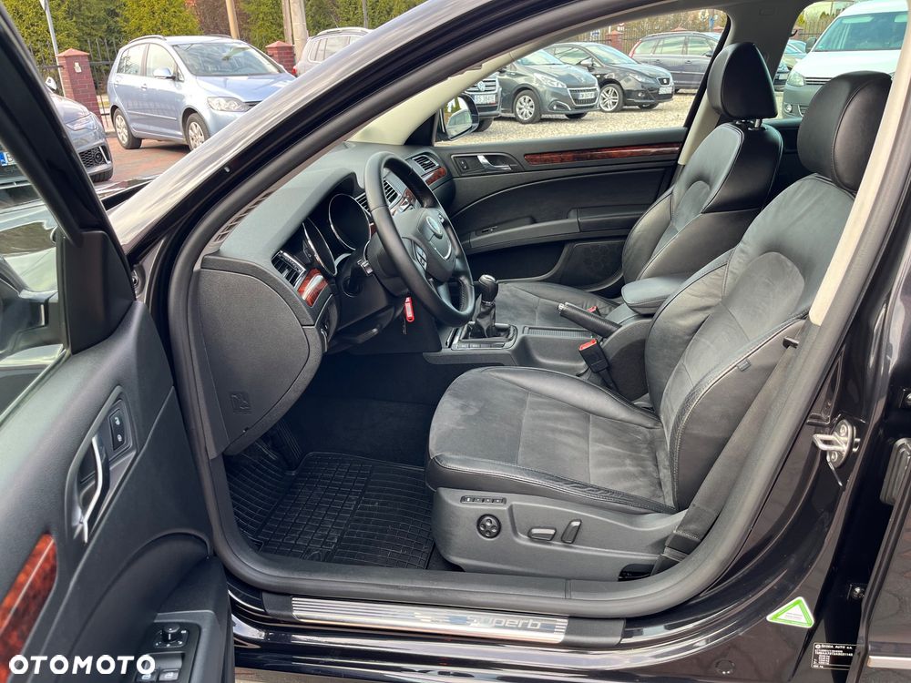 Skoda Superb 1.4 TSI Exclusive - 24
