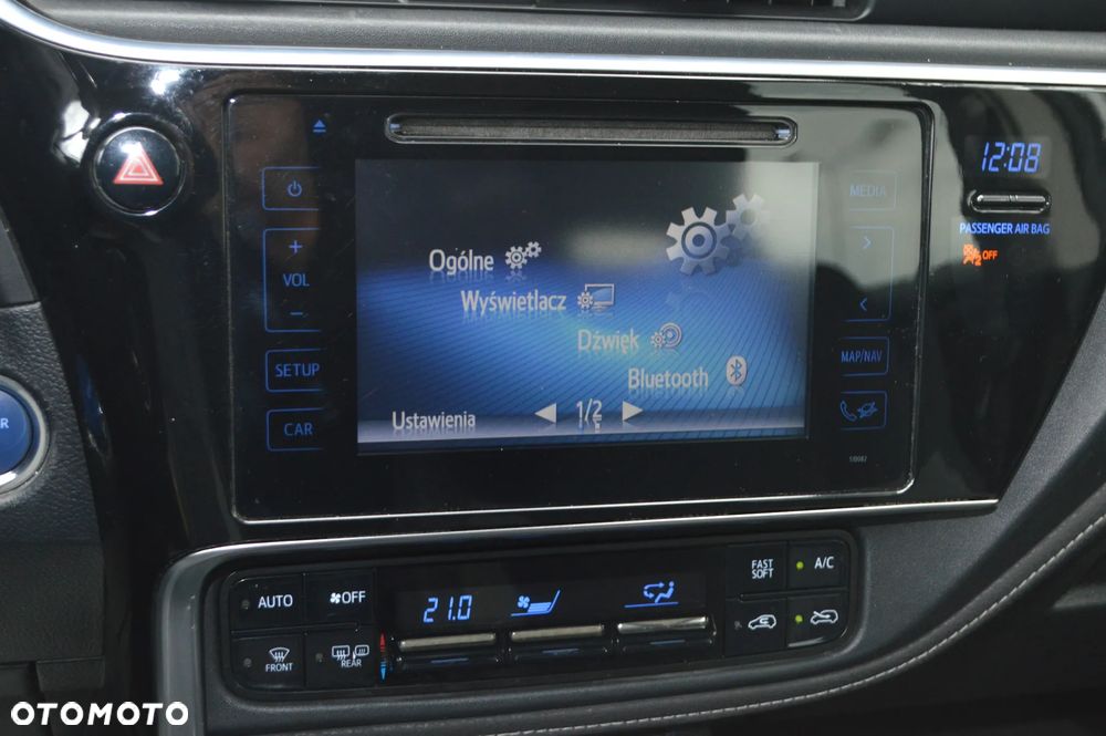 Toyota Auris 1.8 HSD Luna - 21