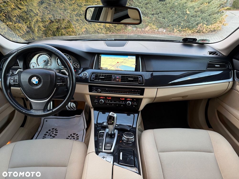 BMW Seria 5 520d xDrive - 19