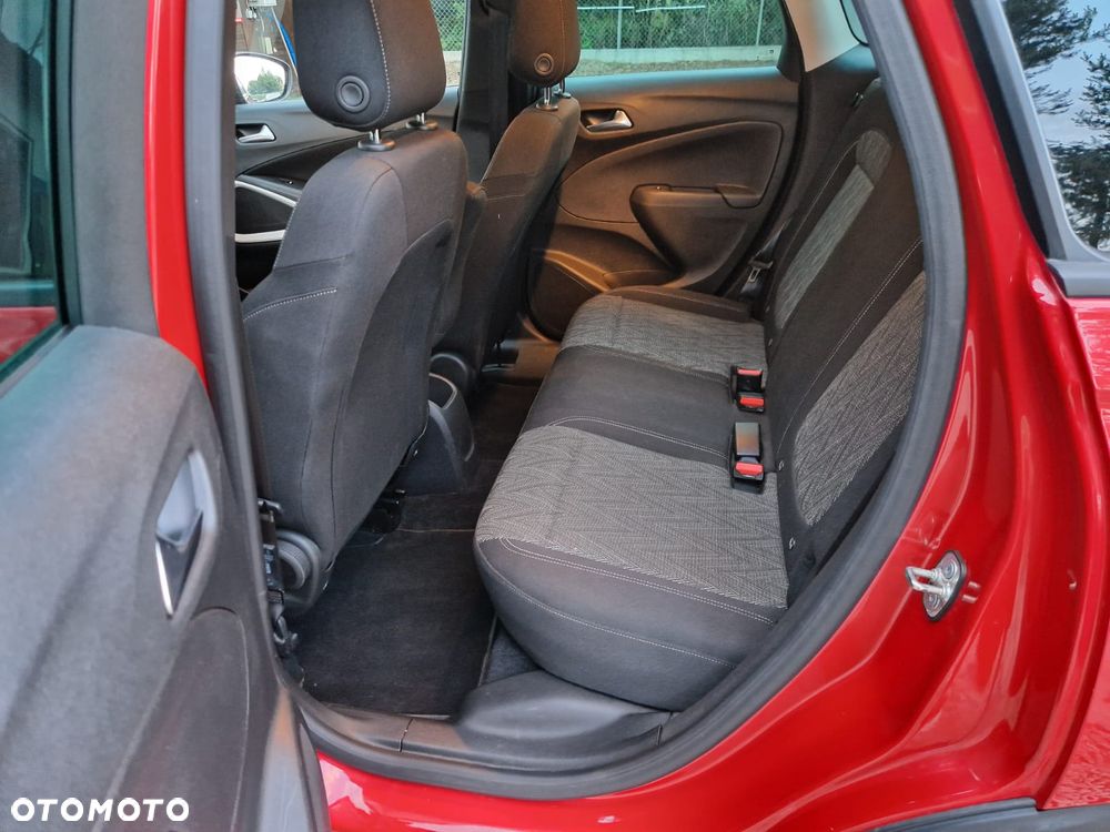 Opel Crossland X 1.2 T Design Line S&S - 13
