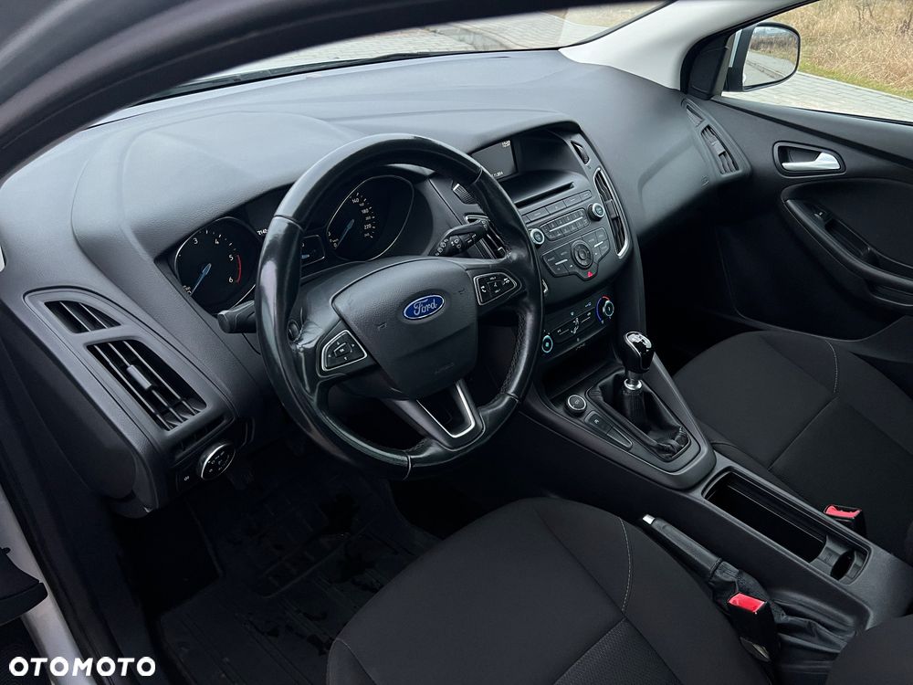 Ford Focus - 14