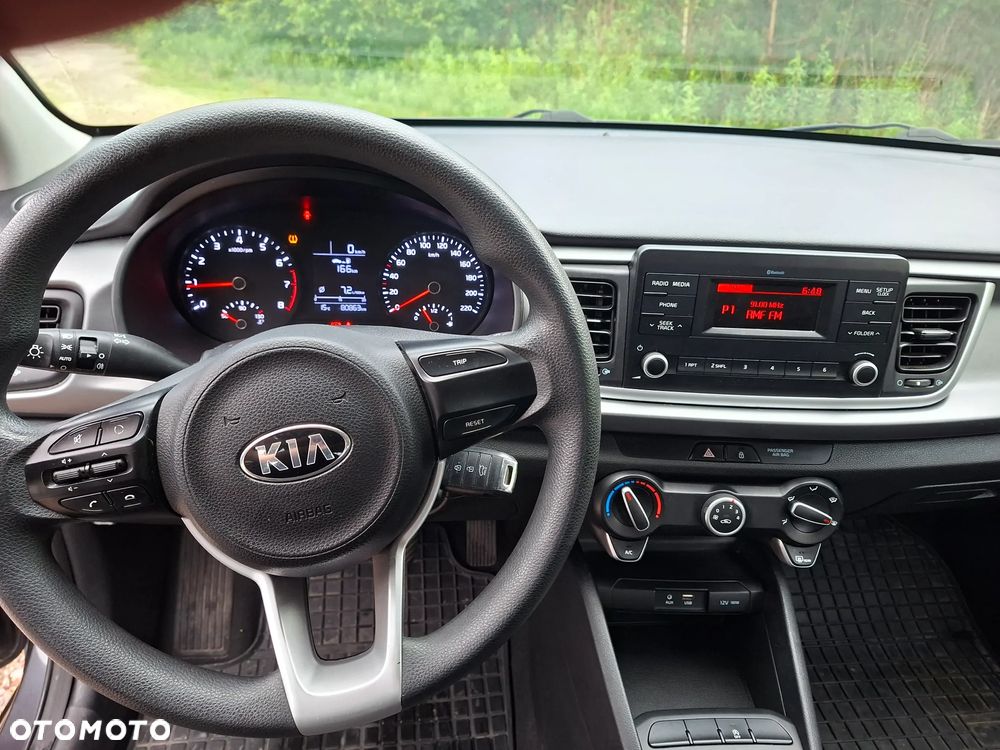 Kia Rio 1.2 M - 4