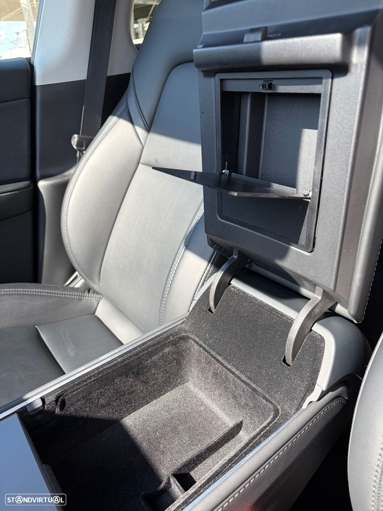 Tesla Model Y Performance Tração Integral - 19