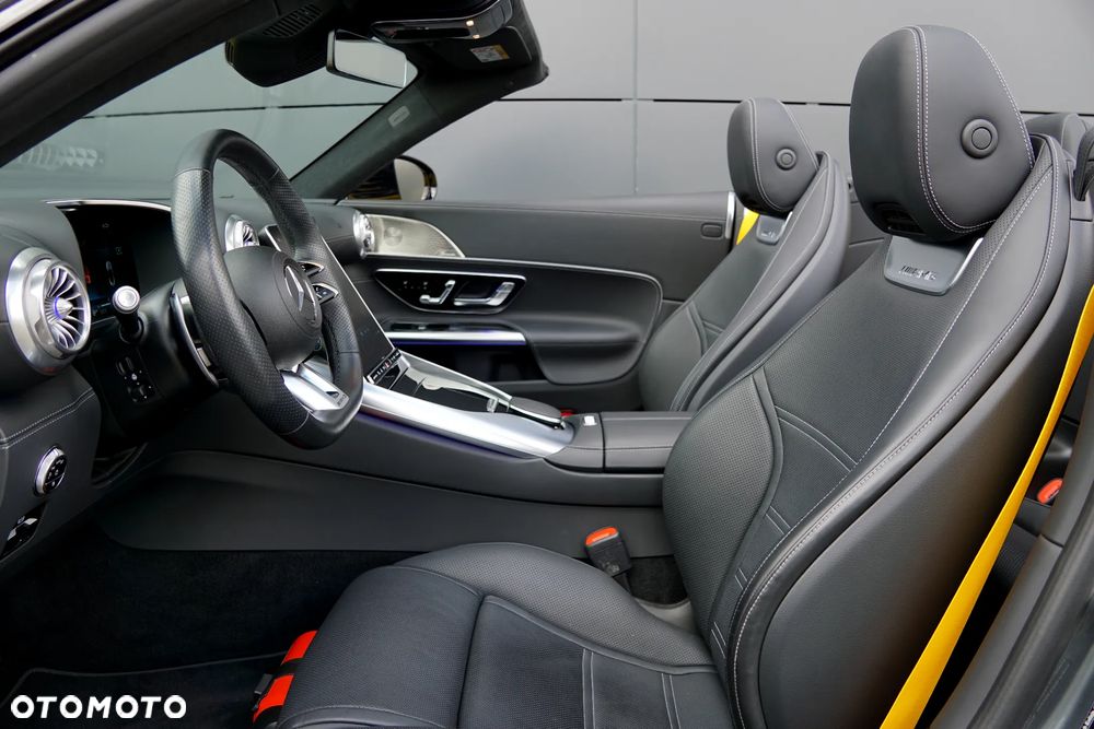 Mercedes-Benz SL AMG 63 4-Matic+ - 25