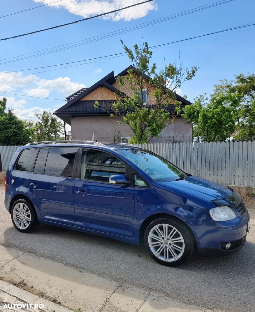 Volkswagen Touran - 2
