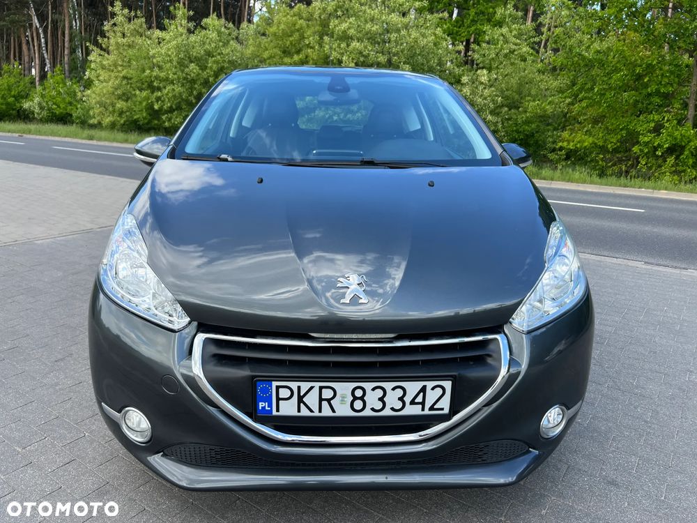Peugeot 208 - 2