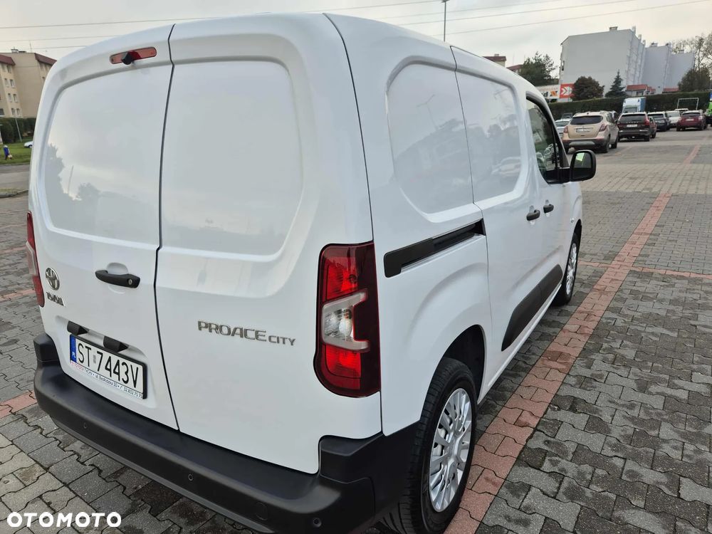 Toyota Proace City - 7