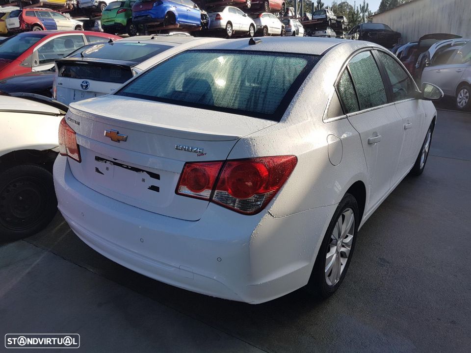 Chevrolet Cruze 2014 para peças - 3
