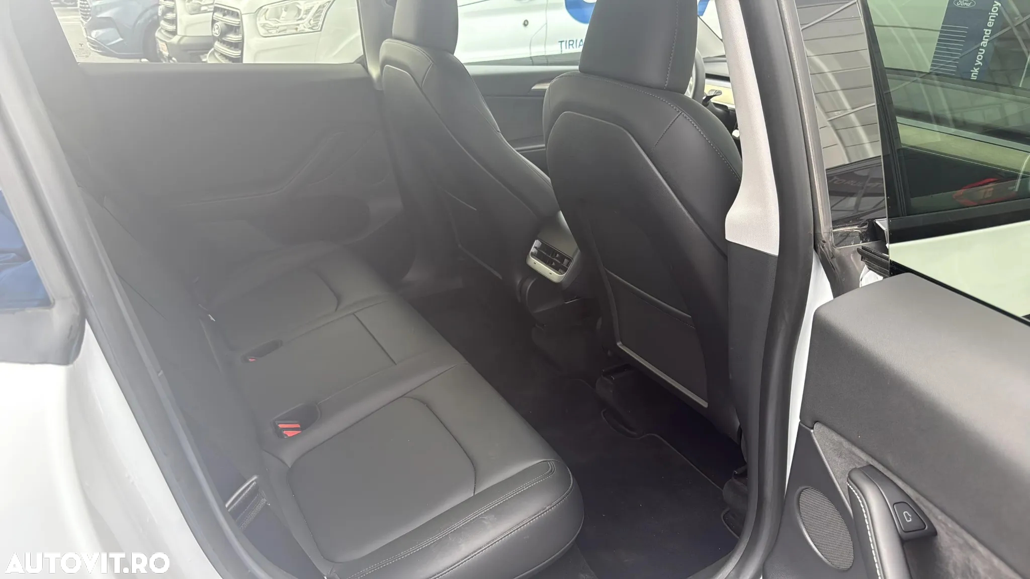 Tesla Model Y RWD - 24