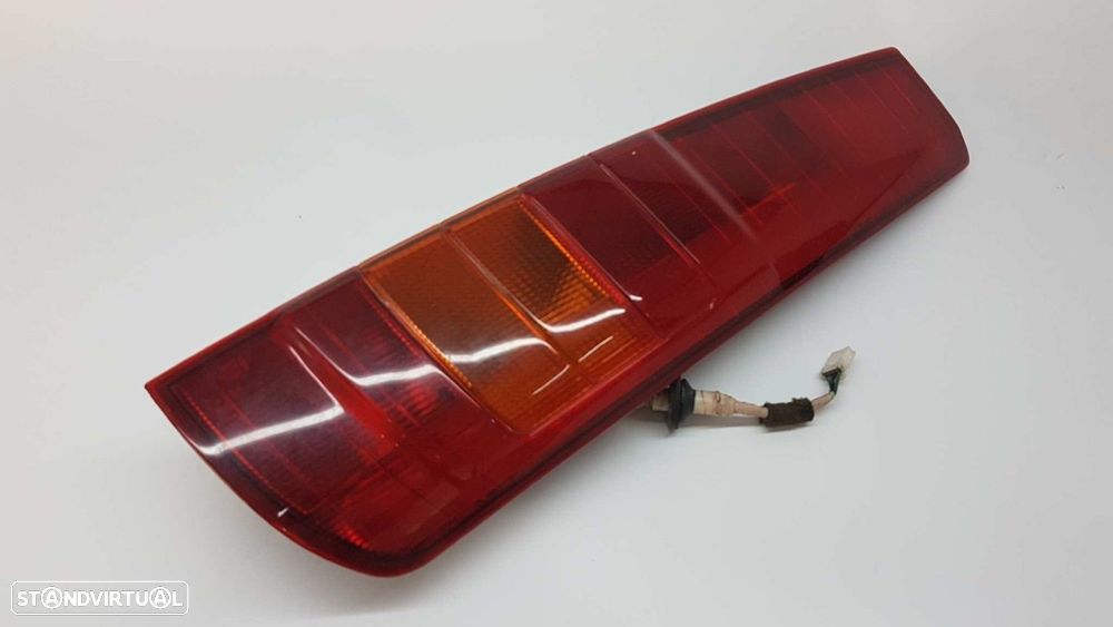 FAROLIM TRASEIRO DIREITO MITSUBISHI SPACE RUNNER (N60) 2.0I - 1