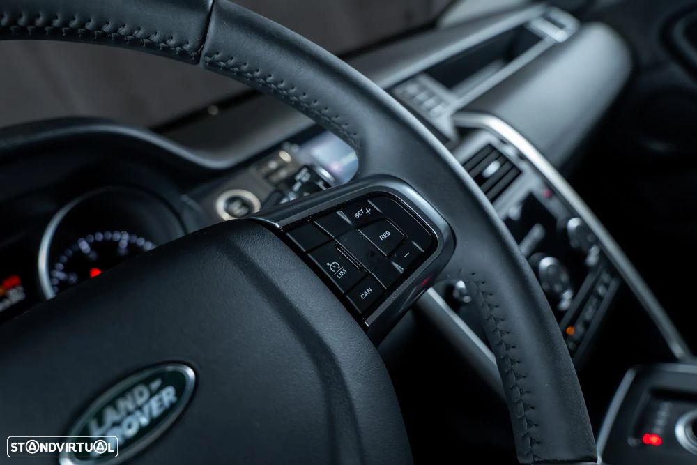 Land Rover Discovery Sport 2.0 TD4 Pure 7L Auto - 11