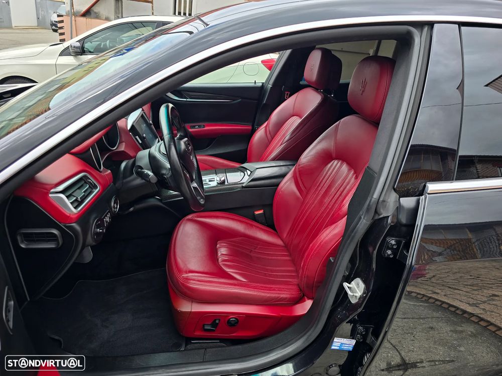 Maserati Ghibli 3.0 V6 - 11