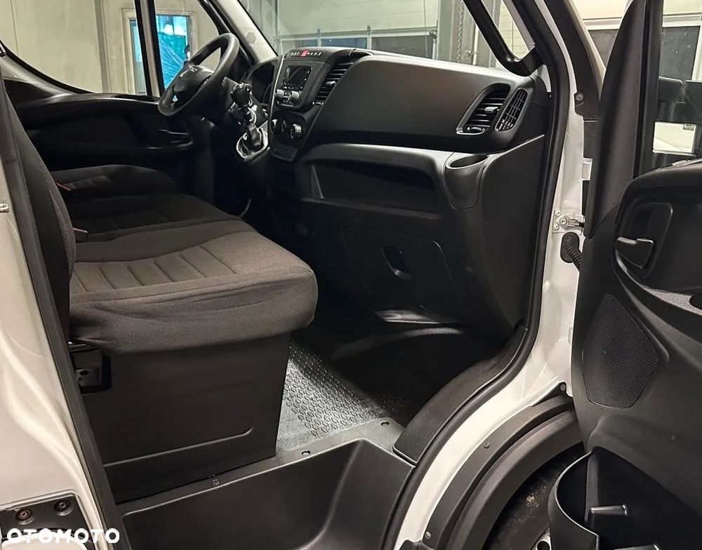 Iveco Daily 35s14 - 10