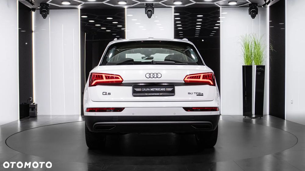 Audi Q5 50 TFSI e Quattro S tronic - 6