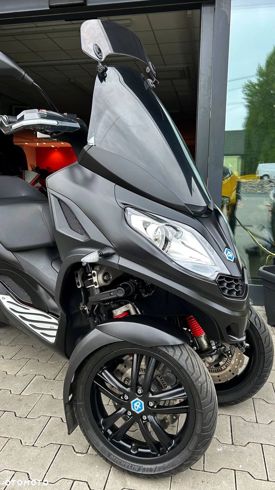 Piaggio MP-3 - 9