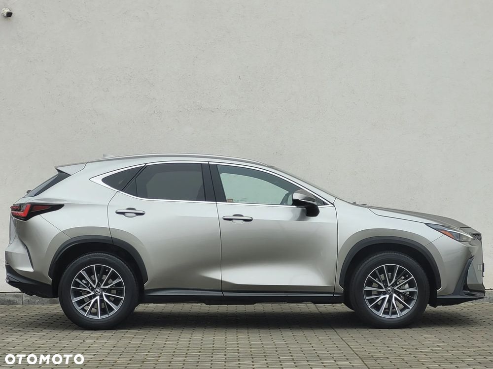 Lexus NX 350h Prestige AWD - 10