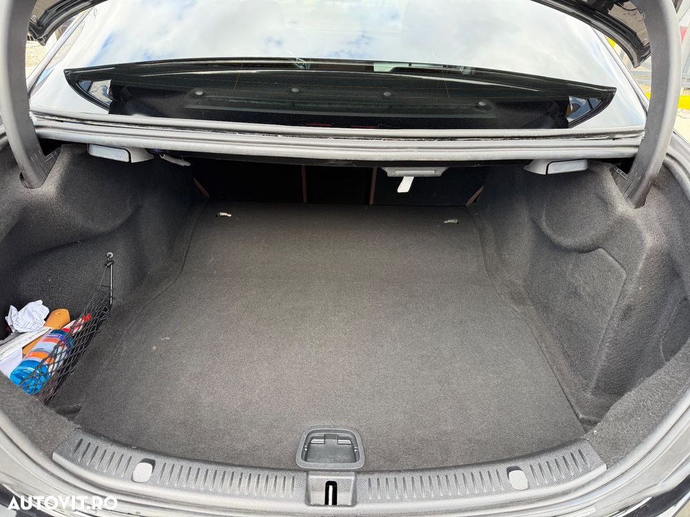 Mercedes-Benz E - 17