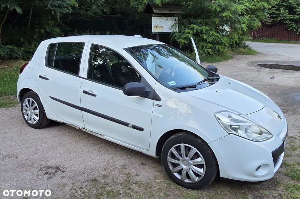 Renault Clio 1.2 16V Alize - 8