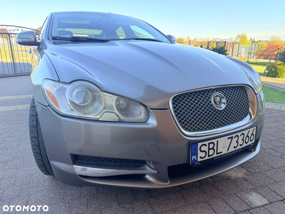 Jaguar XF 2.7 V6 Premium Luxury - 6