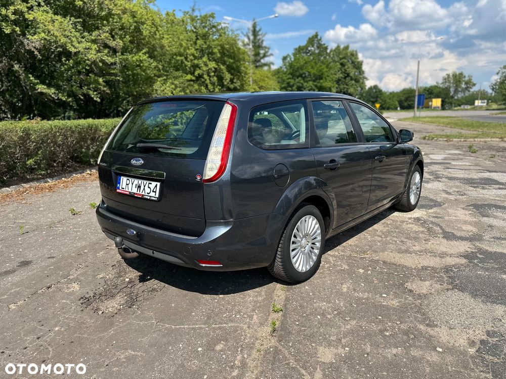 Ford Focus 1.8 Titanium - 8