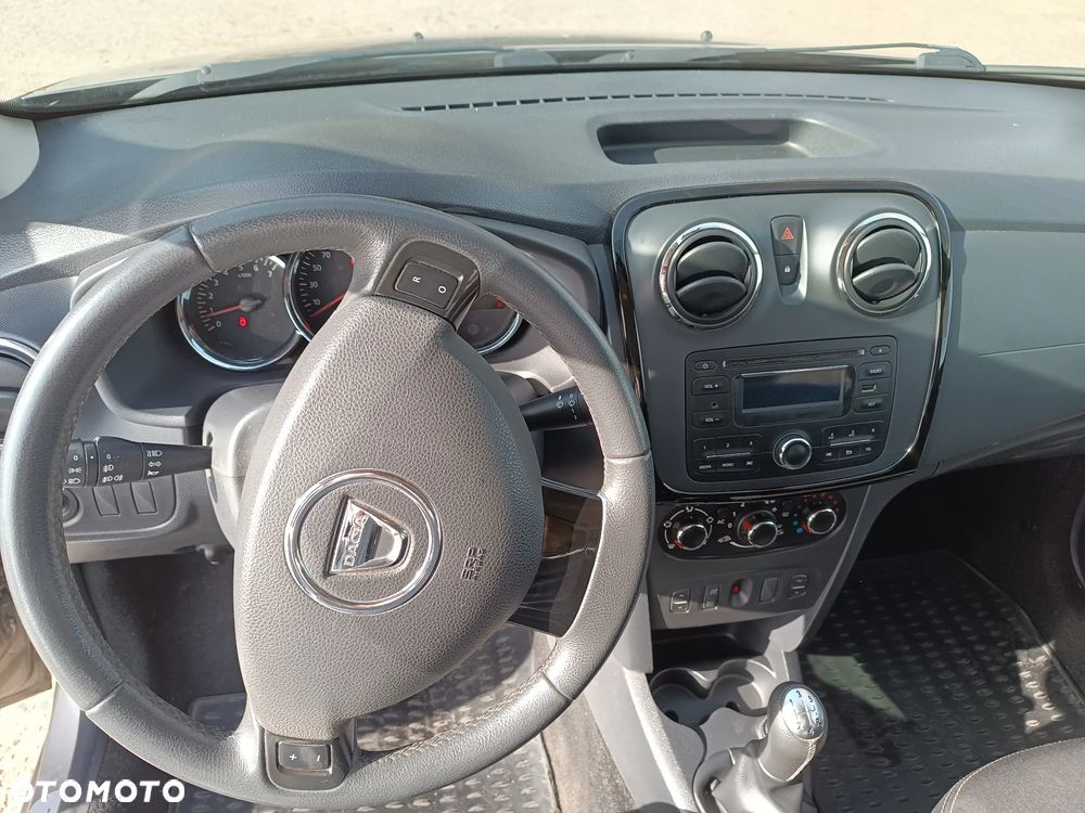 Dacia Sandero 1.2 16V SL Blackline - 6