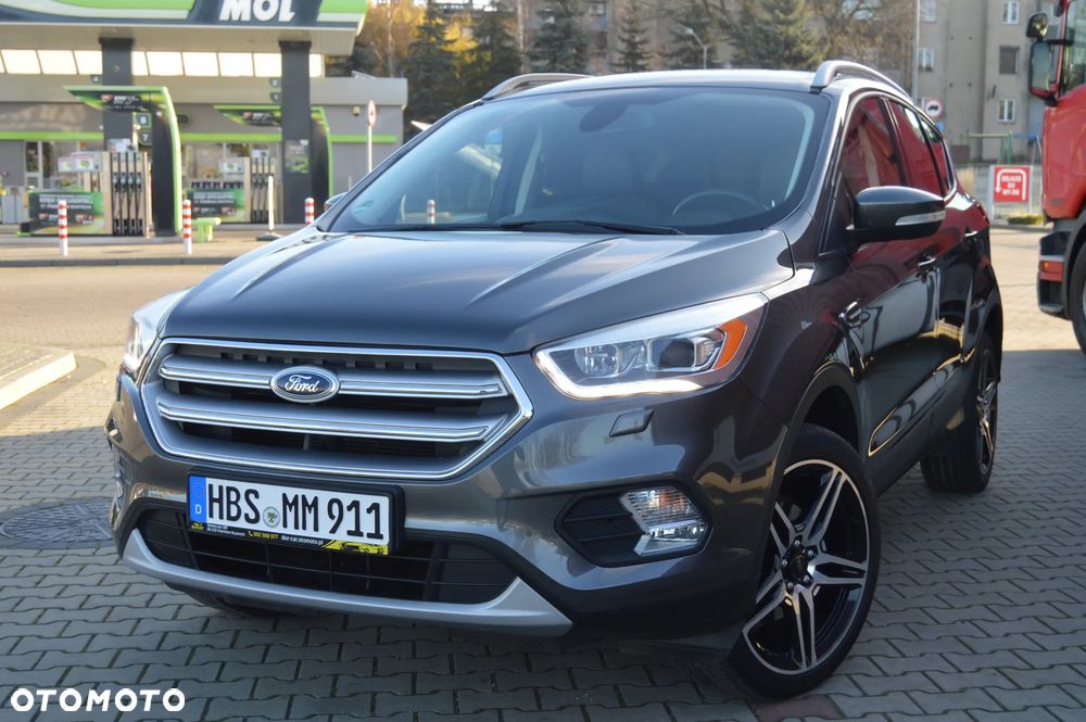 Ford Kuga 1.5 EcoBoost 2x4 Titanium - 9