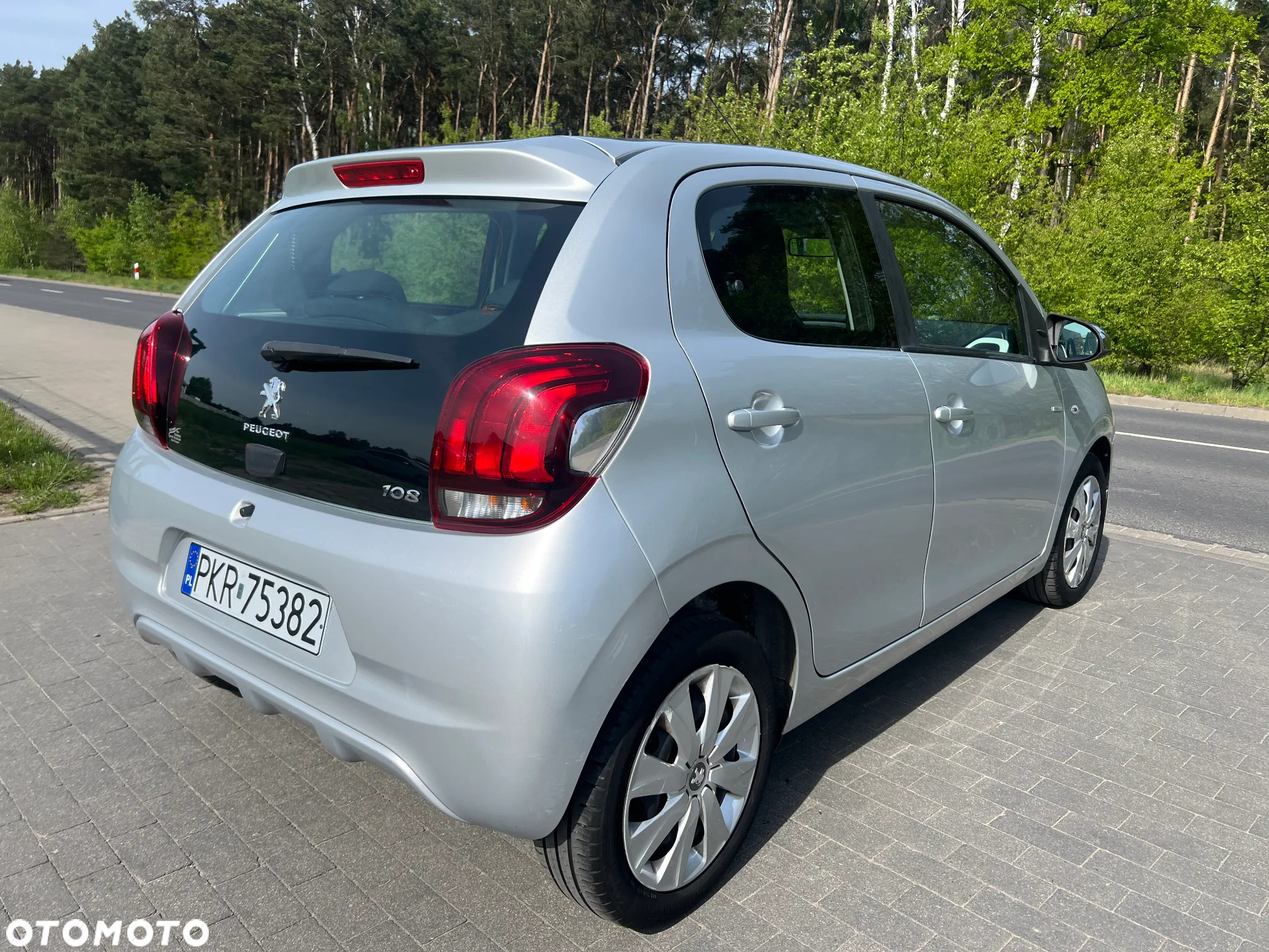 Peugeot 108 - 8