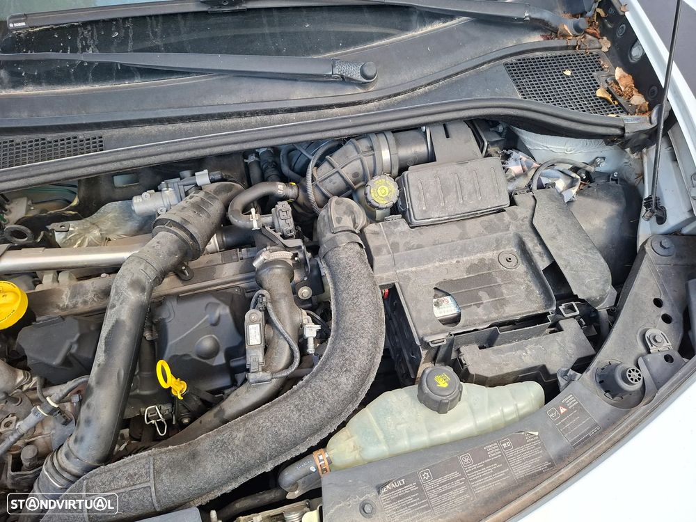 Renault Clio - 6