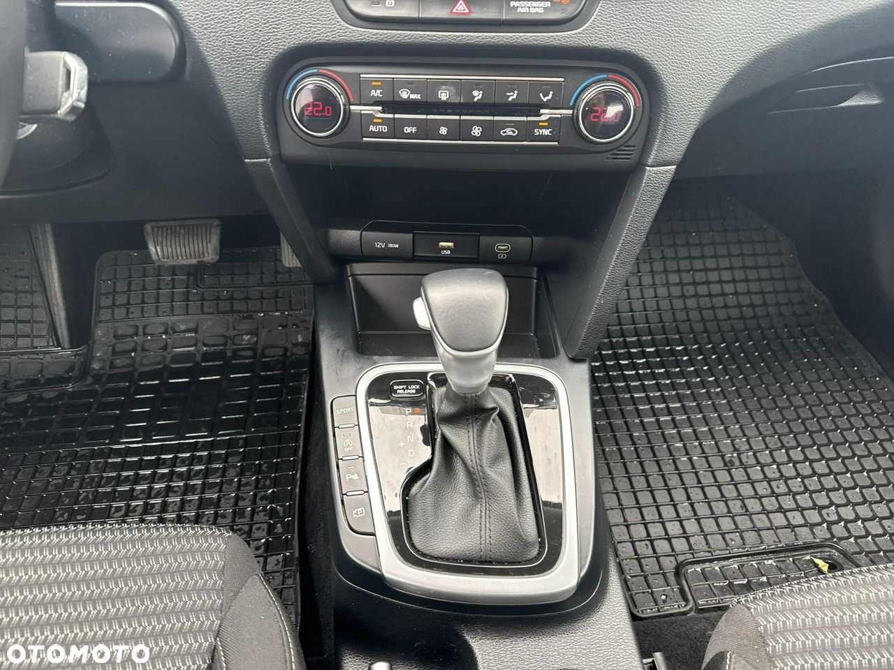 Kia Ceed 1.5 T-GDI M DCT - 24