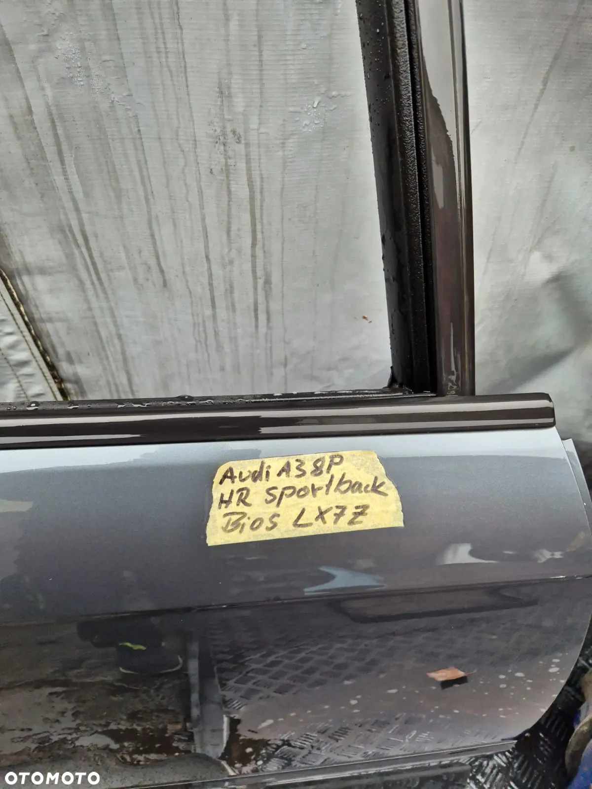 DRZWI TYŁ PRAWE AUDI A3 8P0 KOD LAK. LX7Z STAN BDB - 2