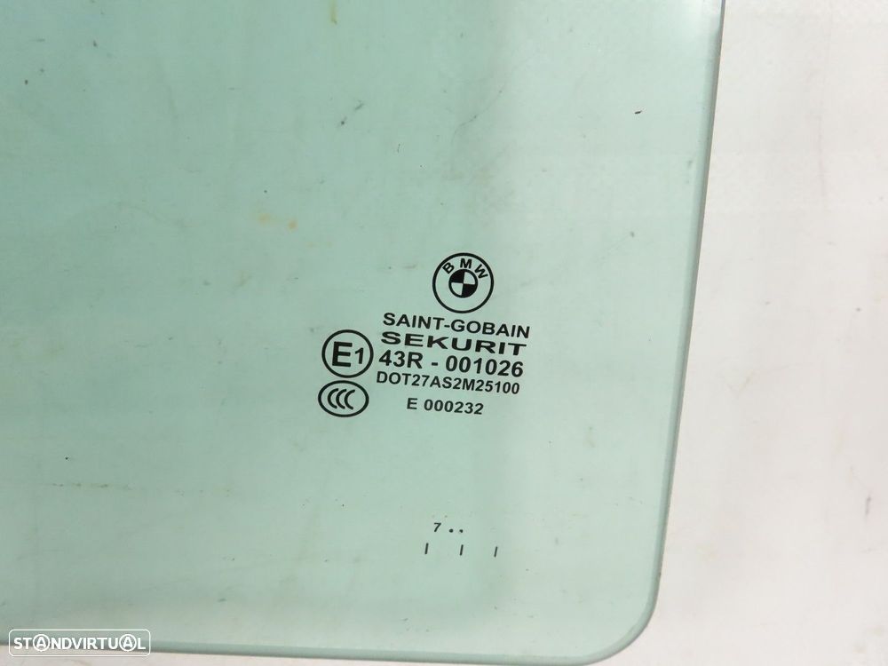 Vidro da porta Direito/Trás Seminovo/ Original BMW 7 (F01, F02, F03, F04) 513571... - 2