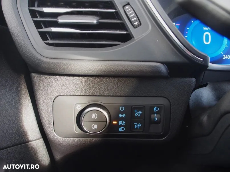 Ford Kuga - 16