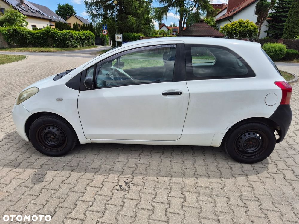 Toyota Yaris - 7