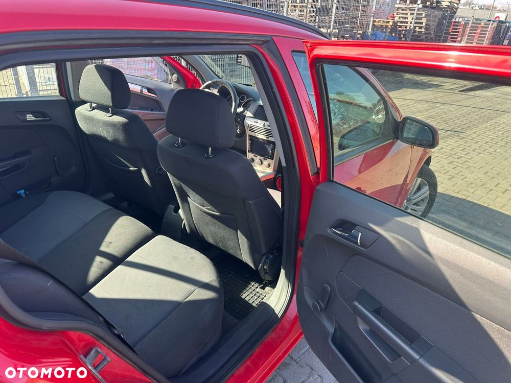 Opel Astra 1.9 CDTI Cosmo - 7