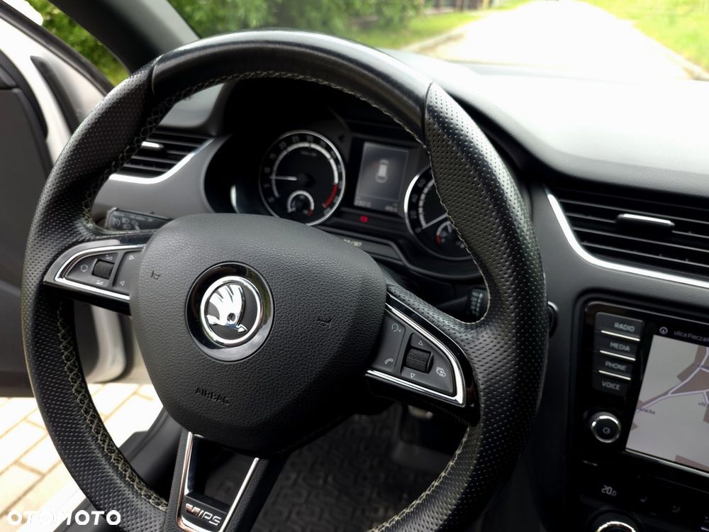 Skoda Octavia 2.0 TDI RS - 23